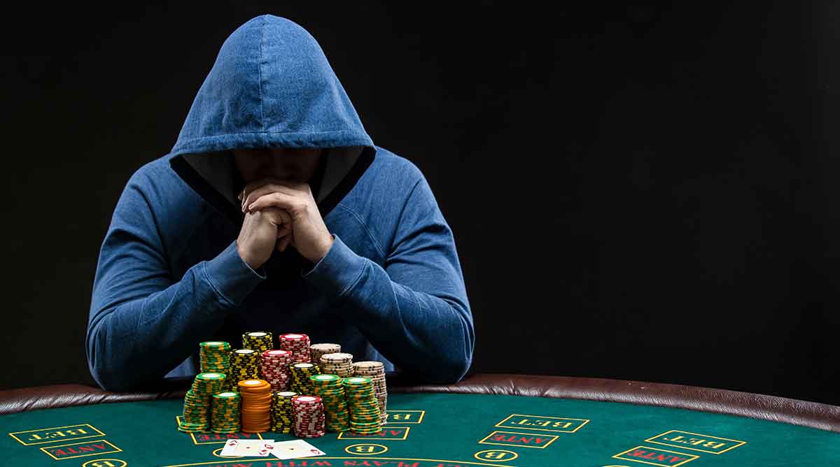 Play poker to boost self confidence